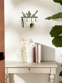 GARDEN TOOLS CAST IRON WALL HOOK